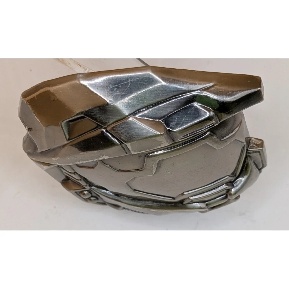 Microsoft Xbox Halo 3 Master Chief Helmet Belt Buckle Silver Tone 2009